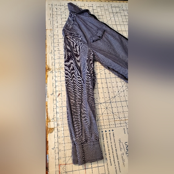 RW&CO. Gray Button Up Long Sleeve Shirt Men's US Small - Picture 5 of 9